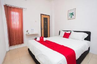 Hotel Reddoorz Near Plaza Araya Malang Blimbing  Pokoj fotografie